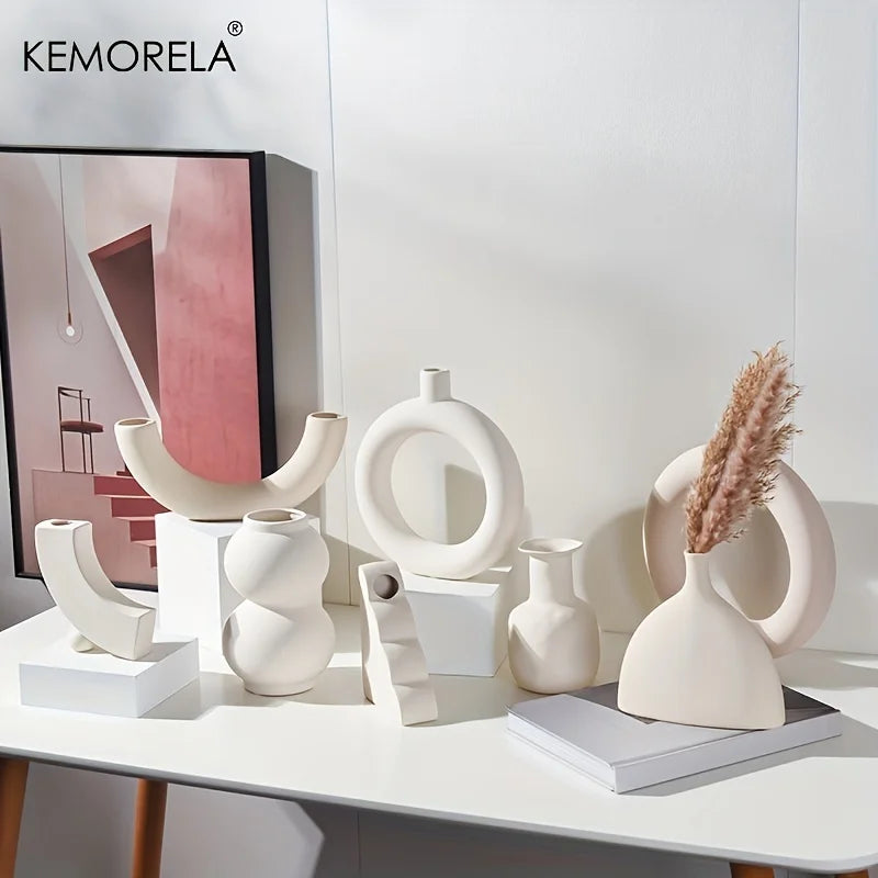 Donut Bloom: Unique Ceramic Vases for a Playful Touch