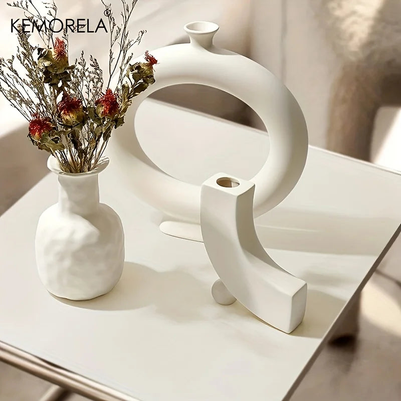 Donut Bloom: Unique Ceramic Vases for a Playful Touch